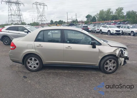 2009 Nissan Versa 1.8S z USA, uszkodzony, nr VIN 3N1BC11E29L501393